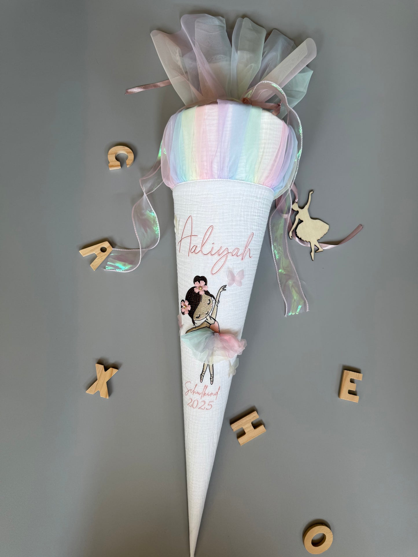 Schultüte - Ballerina weiß/ Regenbogen